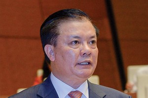 Bộ trưởng Bộ Tài chính, ông Đinh Tiến Dũng