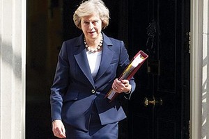 Thủ tướng Anh Theresa May được chờ đợi sẽ cho thực thi Điều 50 từ tháng 1/2017, nhưng thời hạn này có thể phải lùi lại vì nhiều bộ, ngành liên quan chưa sẵn sàng cho Brexit. Ảnh: Getty Images.