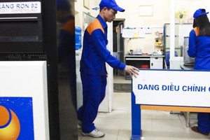 Xăng tăng gần 700 đồng từ 15h30'