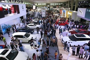 Giá ô tô Việt Nam đắt gấp 3 lần Mỹ