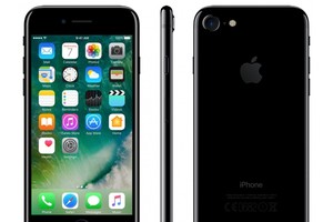 iPhone 7 chính hãng giảm giá gần 2 triệu đồng
