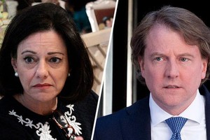 Bà K. T. McFarland và ông Donald McGahn (Ảnh: NBC)