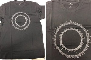 Apple tặng quà cuối năm là áo thun và một bài thơ