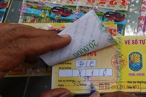 Bình Thuận cũng phát hành vé số tự chọn kiểu 'đánh đề'