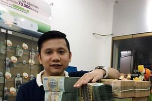 Sau sim "Ngọc Trinh", thêm 'siêu sim' được chuyển nhượng giá 9 tỷ đồng