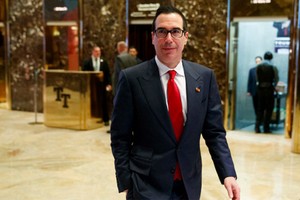 Tỷ phú Phố Wall chính thức trở thành Bộ trưởng tài chính Mỹ