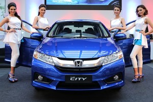 So sánh thiết kế Honda City mới và cũ