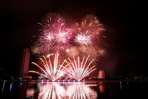 Lễ hội pháo hoa quốc tế Đà Nẵng 2017: Đến là mê!