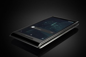 7 smartphone giá "trên trời"