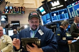 Rất hiếm khi có chính quyền gắn bó chặt chẽ với thị trường chứng khoán đầy biến động. (Nguồn: Getty Images)