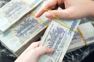 Giám đốc khối trong ngân hàng có thể nhận lương tháng 500 triệu đồng