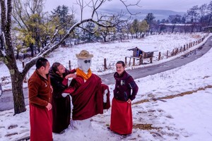 Bhutan mùa tuyết tan