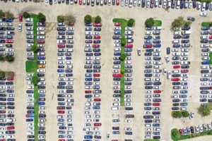 Chỗ đậu xe miễn phí hoặc quá rẻ là nguyên nhân sâu xa của ùn tắc giao thông.