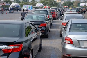 Bộ Tài chính: Không tăng phí trước bạ ôtô lên 50%