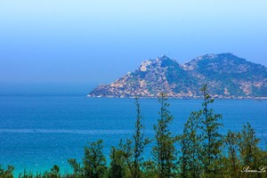 Mùa hè bát ngát ở bãi biển Từ Nham