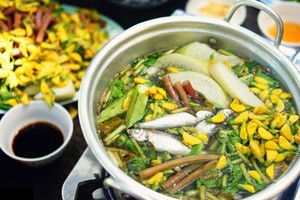 Cá linh mùa nước nổi: “Món quà” của lũ