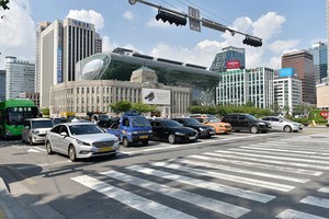 Một ngã tư tại Seoul. Ảnh: HT.