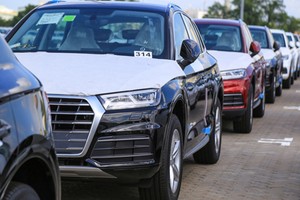 Audi Q5 mới vừa đến cảng tại TP. Hồ Chí Minh.