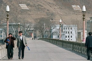 Cầu Đồng Môn nối thành phố Đồng Môn, Trung Quốc và huyện Onsong, Triều Tiên. Ảnh: SCMP.