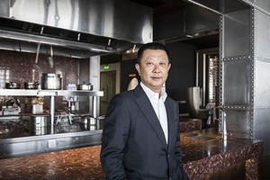 Ông Zhang tham vọng biến Haidilao thành một thương hiệu toàn cầu. Ảnh: Bloomberg