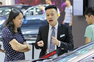 Bán hàng cho khách không chỉ cần nói hay về sản phẩm mà còn cần giá tốt.