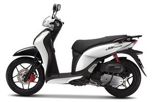 Honda SH Mode bản cá tính giá 52,5 triệu đồng.