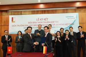 Đại học Bách Khoa Hà Nội và Siemens ký kết Biên bản ghi nhớ phát triển tài năng tương lai về kỹ thuật số 