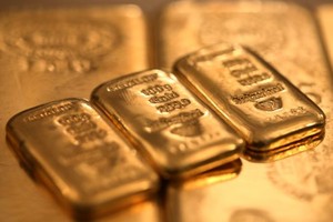 Giá vàng hôm nay (2/2): Trong nước tăng hơn 100.000 đồng/lượng