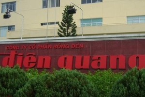 HOSE nhắc nhở nghiêm khắc DQC về việc giao dịch cổ phiếu quỹ