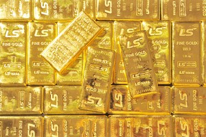 Giá vàng hôm nay (6/3): Trong nước quay đầu giảm