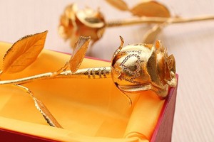 Giá vàng hôm nay (8/3): Đồng loạt suy giảm