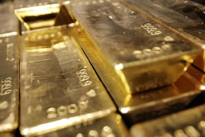 Giá vàng hôm nay (4/5): Giữ đà tăng nhẹ