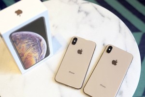 iPhone Xs Max bị loạn giá trong ngày đầu về Việt Nam (21/9), có cửa hàng đưa ra mức 79 triệu đồng cho bản 512 GB.