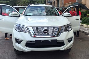 Nissan Terra xuất hiện tại TP HCM hôm 20/10. Ảnh: Nguyễn Bắc.