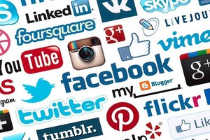 Người dùng sẽ lạc quan hơn nếu hạn chế vào mạng xã hội