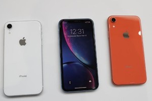 iPhone Xr có nhiều phiên bản màu sắc khác nhau.