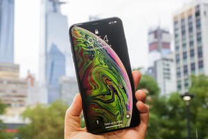 iPhone XS Max phát bức xạ cao hơn điện thoại Samsung, Xiaomi