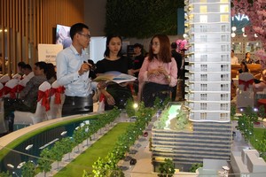 Hiện cả nước có khoảng 300.000 người hoạt động trong lĩnh vực môi giới bất động sản (ảnh minh họa)