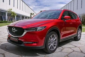 Mazda CX-5 mới ra mắt tại Chu Lai.