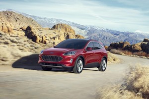 Ford Escape 2020 giá từ 25.980 USD tại Mỹ. Ảnh: Ford