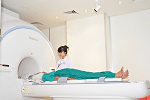 Hệ thống chụp cộng hưởng từ Toshiba Vantage Elan 1.5T, một sản phẩm phân phối của SRA. Ảnh: Internet.