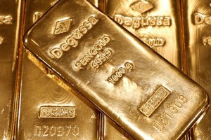 Giá vàng hôm nay ngày 24/2: Giá vàng tăng mạnh 900.000 đồng/lượng