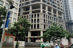 Lên sàn chưa được 2 năm, cổ phiếu LMH của Landmark Holding nhận quyết định hủy niêm yết