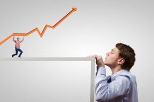 Thanh khoản vượt 1 tỷ cổ phiếu, thị trường giữ vững sắc xanh