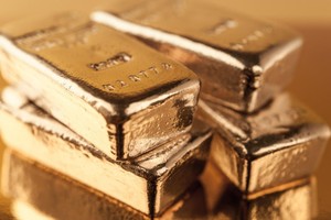 Giá vàng hôm nay ngày 28/10: Giá vàng trong nước trái chiều