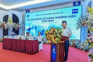 Ông Vũ Thành Trung – Tổng giám đốc VIETMEC trình bày các nội dung tại Đại hội đồng cổ đông 2023.