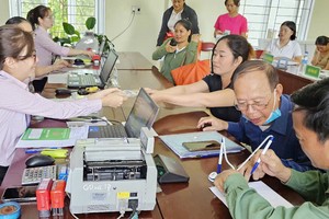 Chi nhánh Ngân hàng Chính sách xã hội tỉnh Yên Bái đã và đang khẩn trương cho vay bổ sung nguồn vốn để người nghèo và các đối tượng chính sách khác khôi phục sản xuất - kinh doanh.