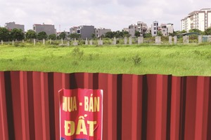 Hiện có hàng trăm dự án nhà ở không thể triển khai do vướng pháp lý.