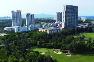 Dự án Cocobay hoành tráng ngày nào giờ hoang vắng, tiêu điều. Ảnh: Hoàng Anh.