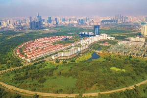 Sản phẩm shophouse tại Khu đô thị Sala Thủ Thiêm có giá hơn 1 tỷ đồng/m2. Ảnh: Lê Toàn.